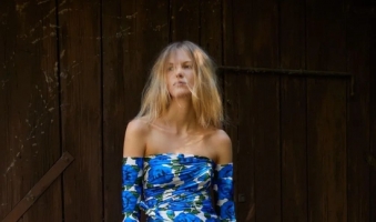 秒变“斯文女精英”，99%的功劳要给这条西装阔腿裤！