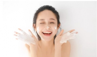 <b>张大奕是一个怎样的女人？成为如涵上市公司老板！</b>